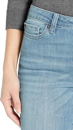Immagine di Light Blue Skinny Jeans 4